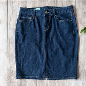 Gap 1969 denim pencil skirt, size 25